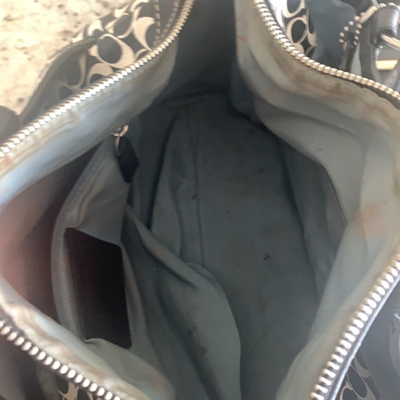 Adorable authentic coach bag! - Picture 6 of 6